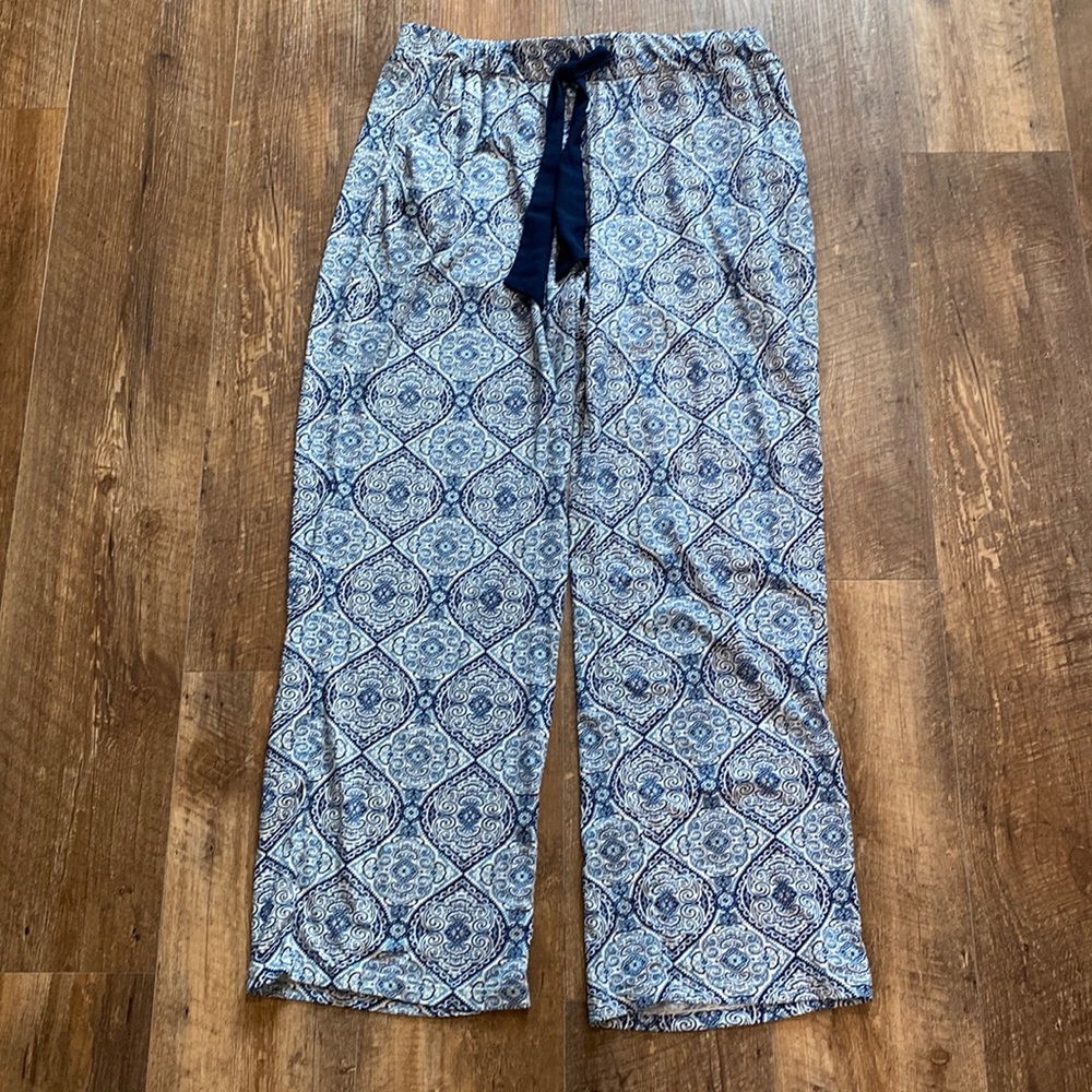 The most comfortable pj bottoms!! Like new condition